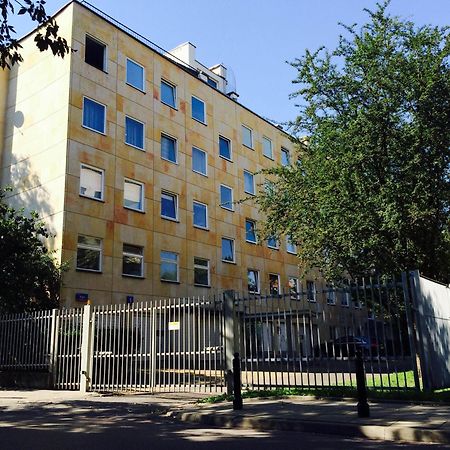 Апартаменты Lovely Lux Garden Flat Near Royal Park Варшава Экстерьер фото