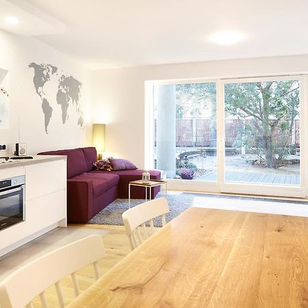 Апартаменты Lovely Lux Garden Flat Near Royal Park Варшава Экстерьер фото